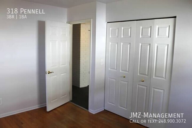 Building Photo - 318 Pennell-