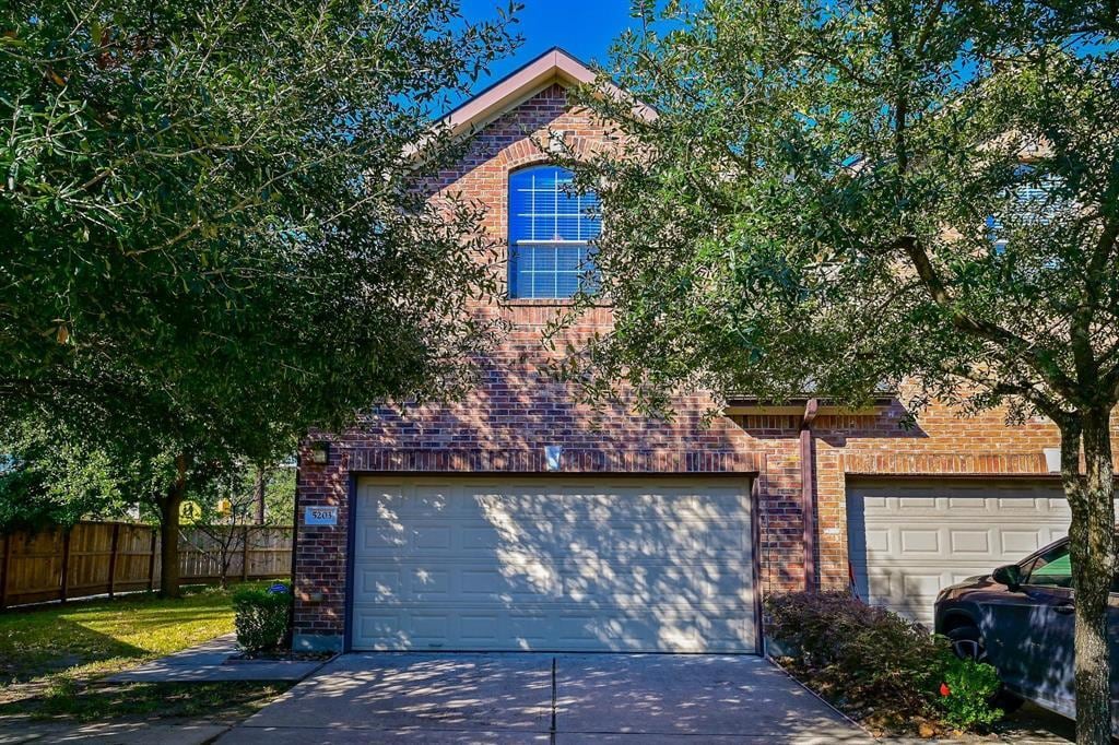 Primary Photo - 5203 Brinkman Ct