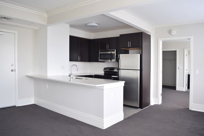 Interior Photo - Bellerive
