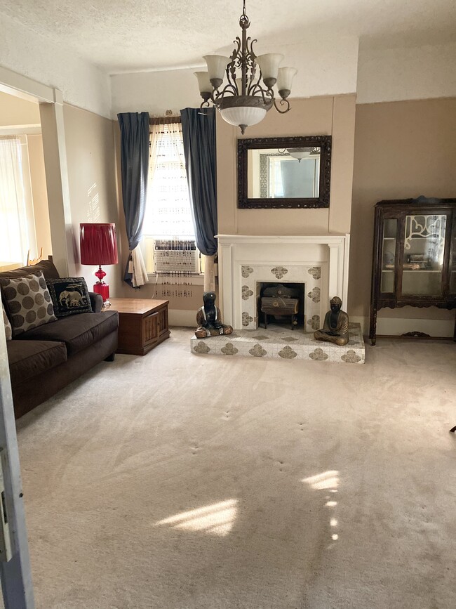 Large living room - 1313 W Montgomery Rd