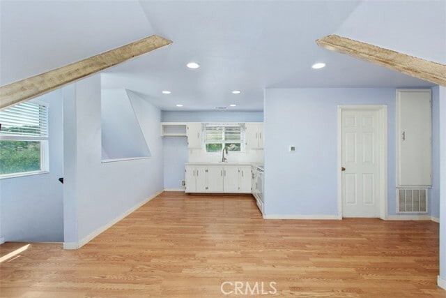 Foto del edificio - 41722 Avenida De Encanto