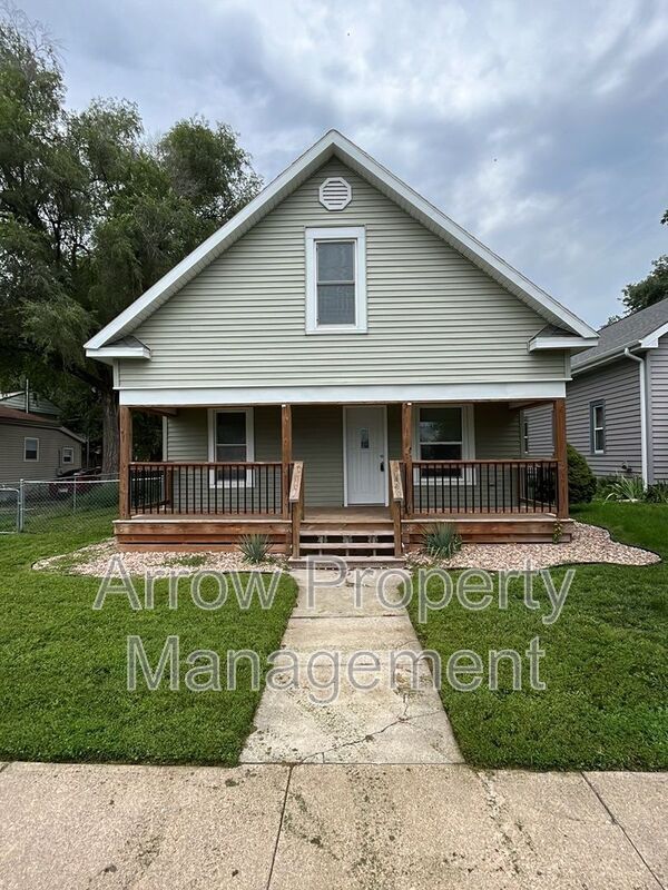 Foto del edificio - 3032 Y St