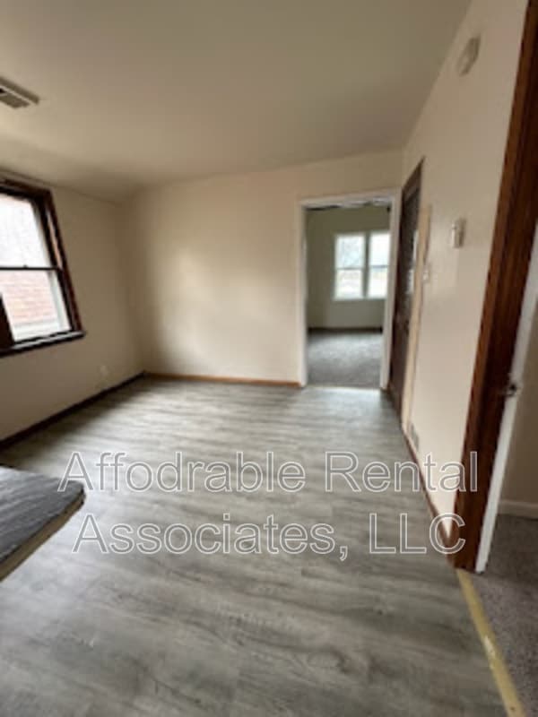 Building Photo - 2432 S 35th St
