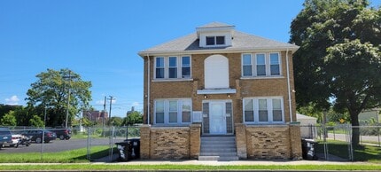 Building Photo - 3410 Rosa Parks Blvd