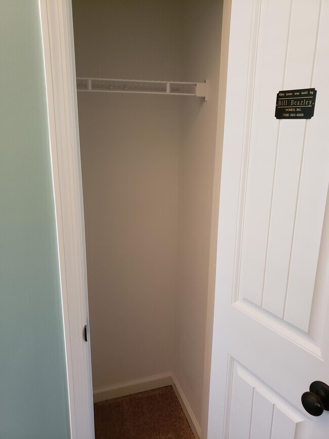 Foto del edificio - 3237 Alexandria Dr