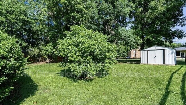 Building Photo - 7108 Ludwig Dr