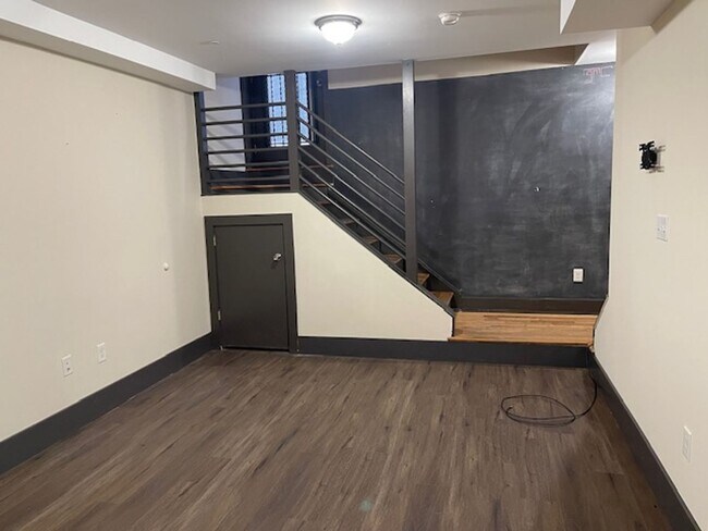 Building Photo - 1910 N 18th St