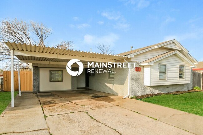 Foto del edificio - 3 Bedroom Pet-Friendly Home in Oklahoma City, OK with Main Street Renewal