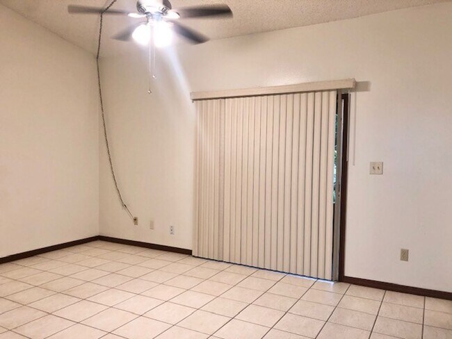 Photo - AVAILABLE NOW!! This spacious 2 Bedroom 2 ... House