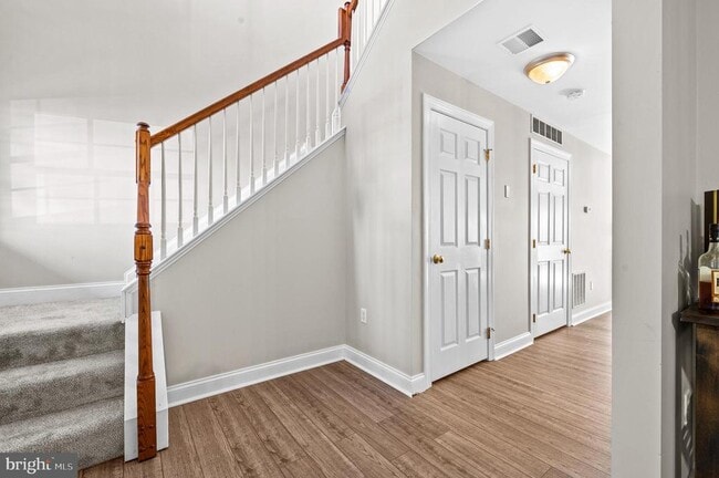 Building Photo - 524 Barnhardt Way