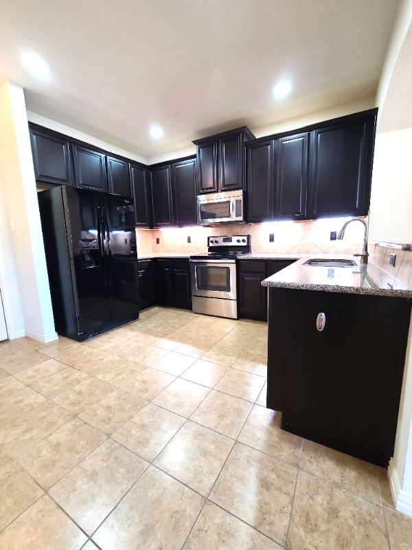 Building Photo - 3080 Peyton Brook Dr