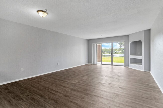 Foto del edificio - AVAILABLE ON 03/01/2026  Updated condo located in amazing location in Orlando!