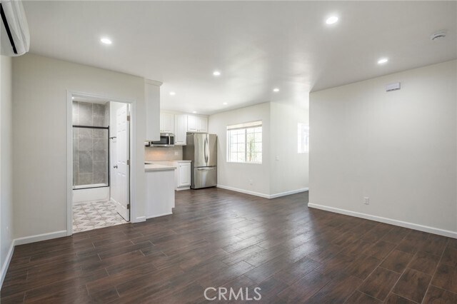Foto del edificio - 10972 McKinley Ave
