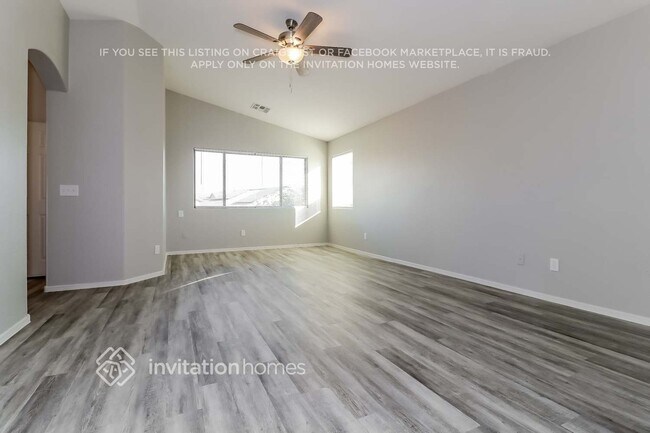 Building Photo - 25842 W Gibson Ln