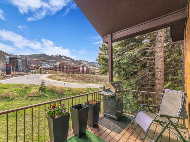 Foto del edificio - Redpine Chalet  **SUMMER RENTAL**