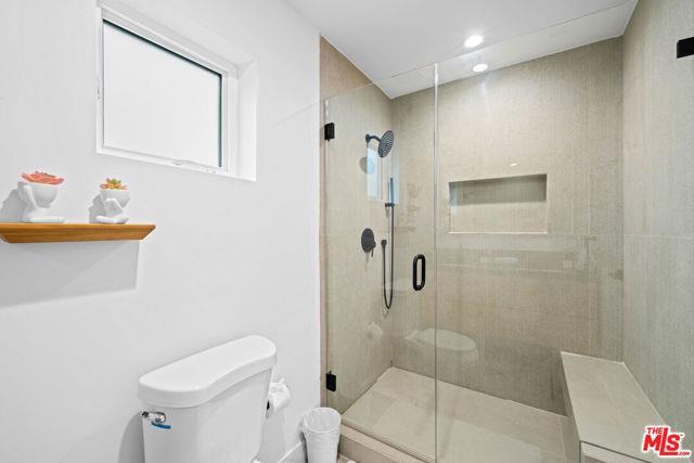 Primary Photo - 835 N McCadden Pl