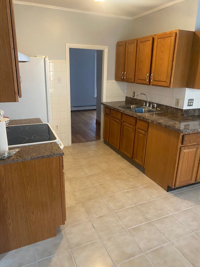 Eat in kitchen - 16 McKinley Rd