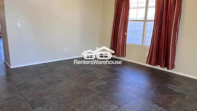 Foto del edificio - 9842 W Tonopah Dr