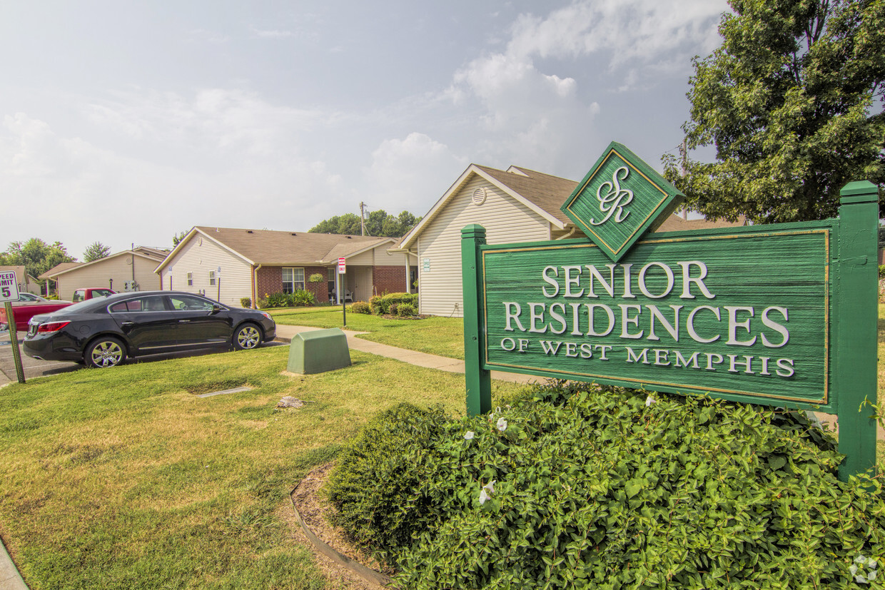 Foto principal - West Memphis Senior Apartment Homes