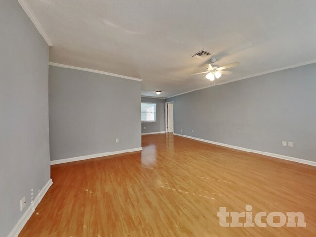 Building Photo - 10461 110th Way N