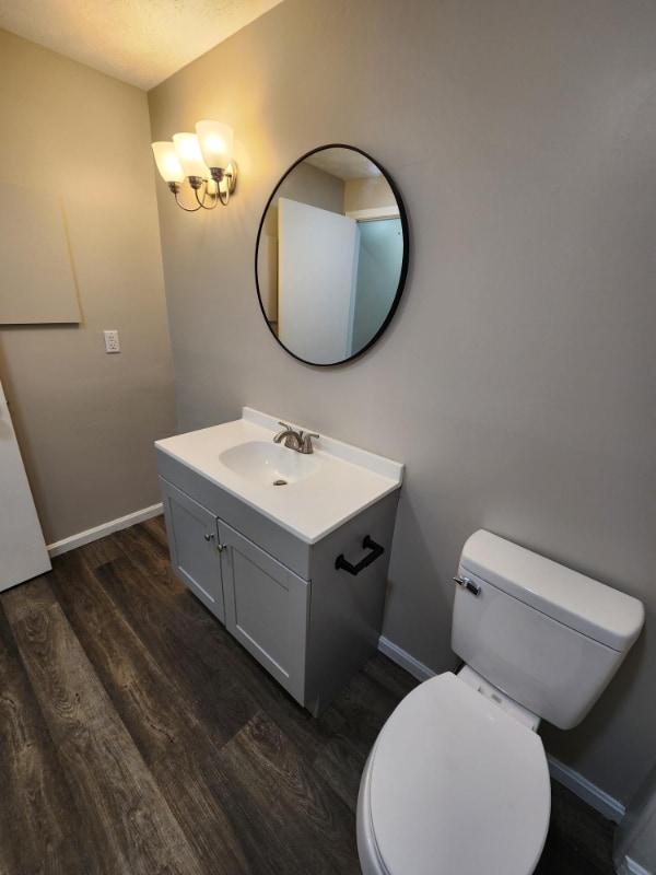 Building Photo - 201 Rose Ln St SW