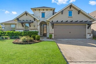 Building Photo - 3750 Pinebrook Hollow Ln