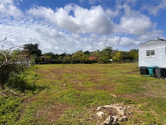 Foto del edificio - 16000 SW 209th Ave
