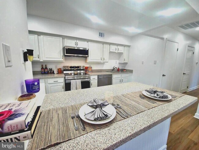 Foto del edificio - 3815 Monte Vista Pl