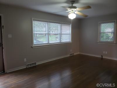 Building Photo - 8719 Lonepine Rd