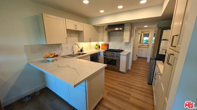 Foto del edificio - 2129 Vista Laredo