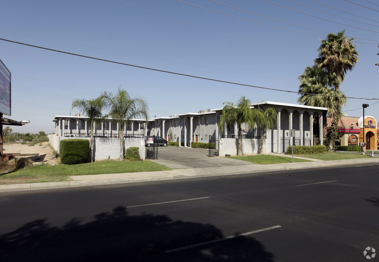 Building Photo - Union Avenue Townhome Apartments