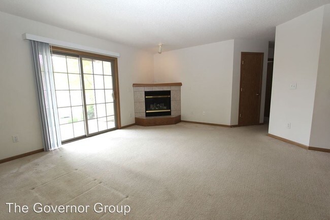 Building Photo - 2880 Coral Ct