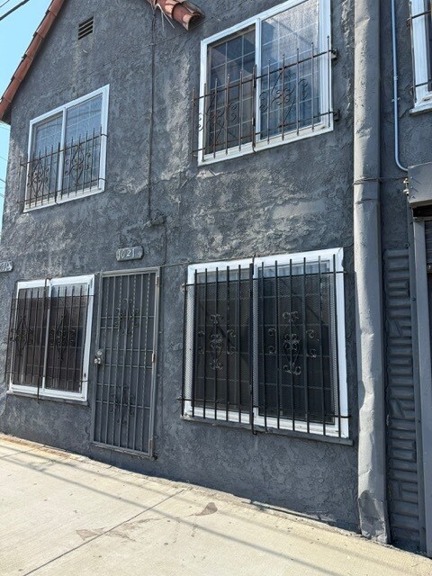 Foto del edificio - 1019 W Century Blvd