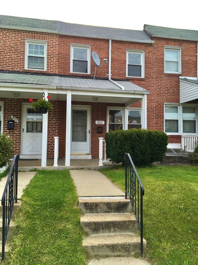 Building Photo - Charming 3 Bedroom/2 Bath Townhome in Balt...