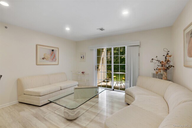 Foto del edificio - 2101 Jacobs Hill Rd