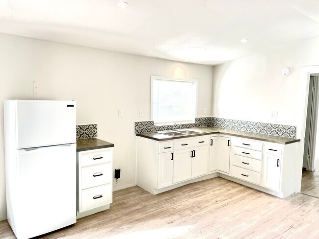 Foto del edificio - 1009 Pine Eagle Ln