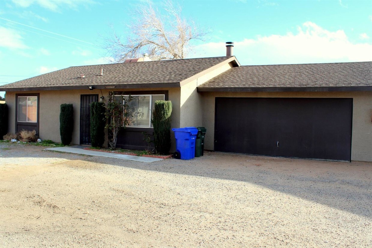Primary Photo - 15893 Sago Rd