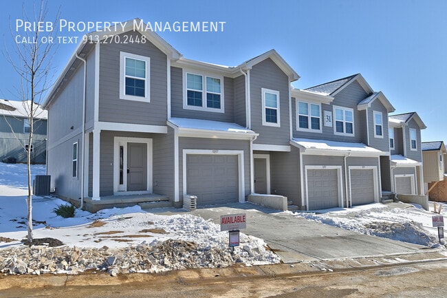 Building Photo - 3255 N 103rd Pl