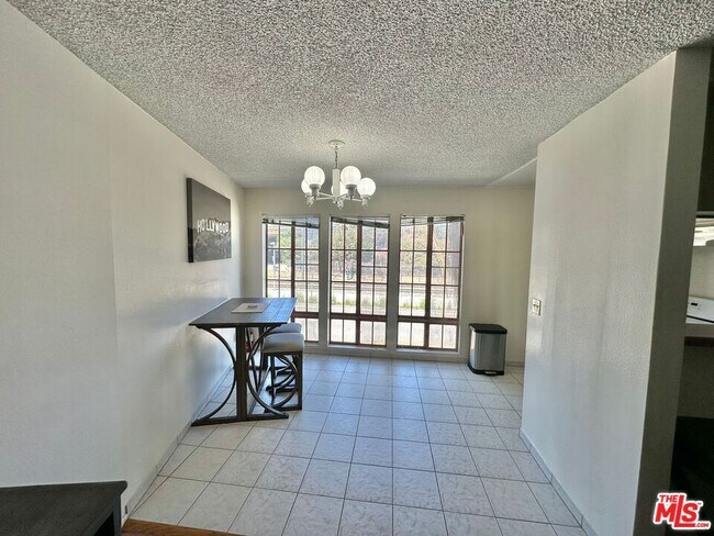 Foto del edificio - 3600 Bagley Ave