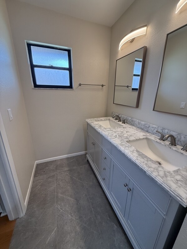 Foto del edificio - 3424 51st Ave Cir W