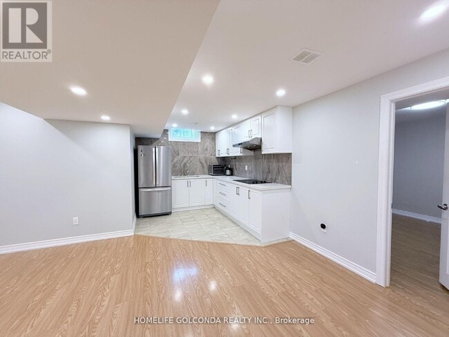 Building Photo - 166 Hillcroft Dr