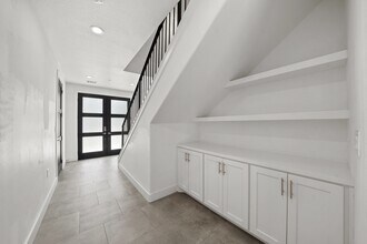 Building Photo - 5345 Larkin St