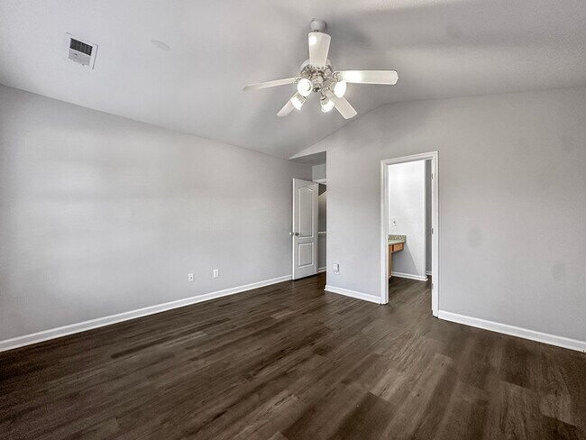 Building Photo - Beautiful Townhome for Lease in Covington
