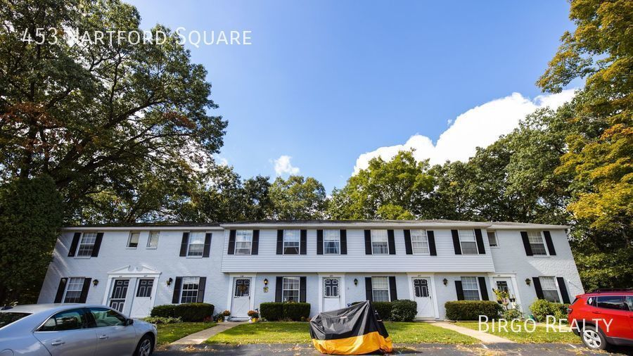Primary Photo - 453 Hartford Square