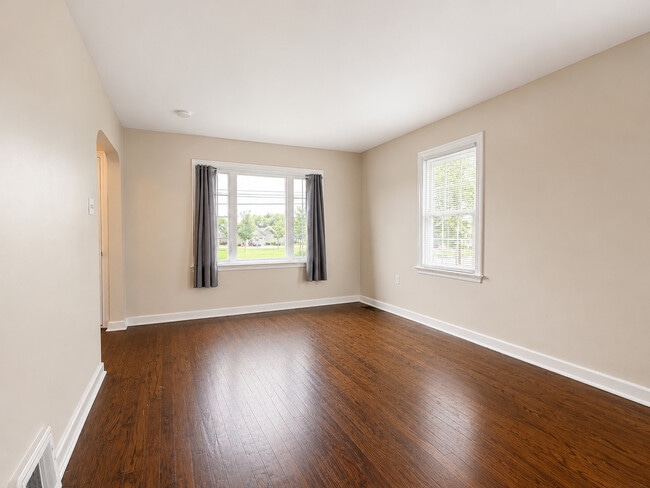 Building Photo - 430 Brimmer Ave