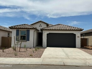 Building Photo - 3560 E Dakota Dr