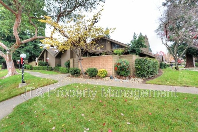 Building Photo - 2010 Promontory Point Ln