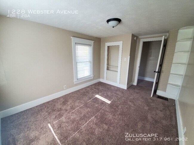 Building Photo - Large 4 bed 2 bath in New Castle, IN