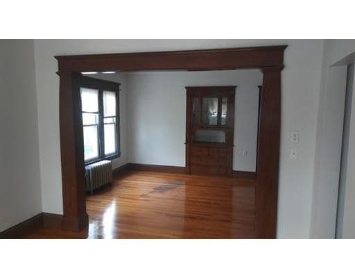Building Photo - 76 Somerset St