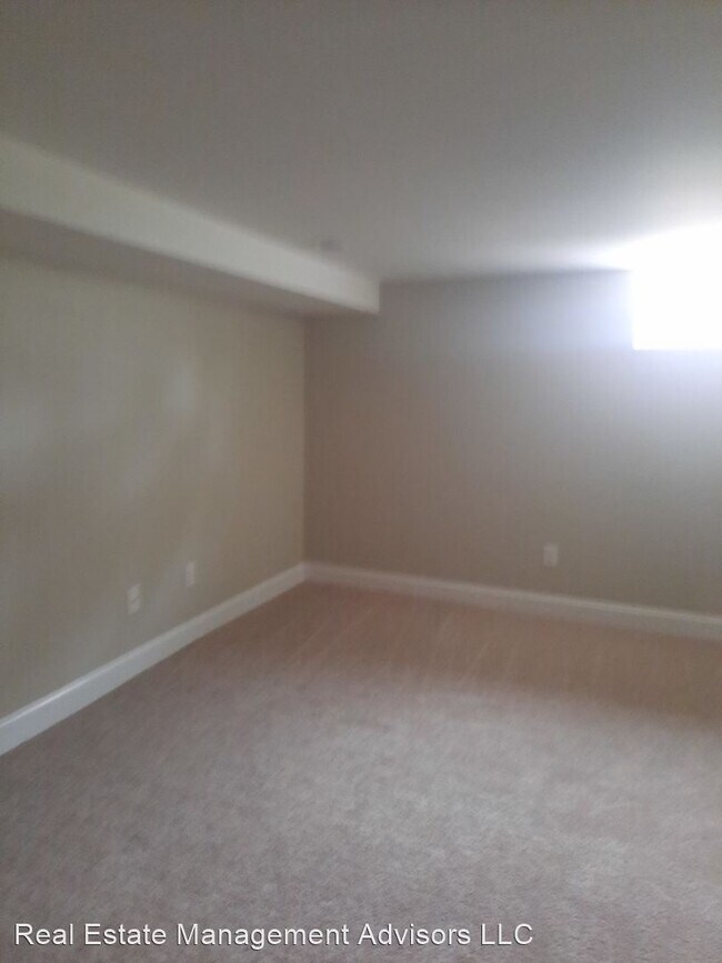 Building Photo - 3 br, 1.5 bath House - 5154 Gramercy Drive